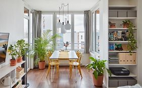 Prague Days - Bright Interior - Free Parking - Spacious Layout